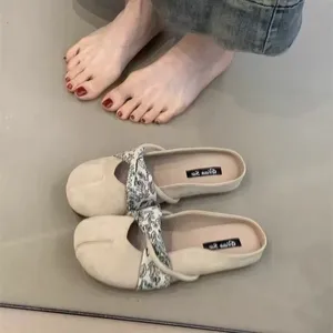 Women's Winter Slip-On Mules Pointed Toe Flat Shoes with Soft Anti-Slip Sole Quality Slippers