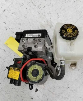 ハイエース CBA-TRH224W ABS ブレーキ アクチュエーター ハイエース