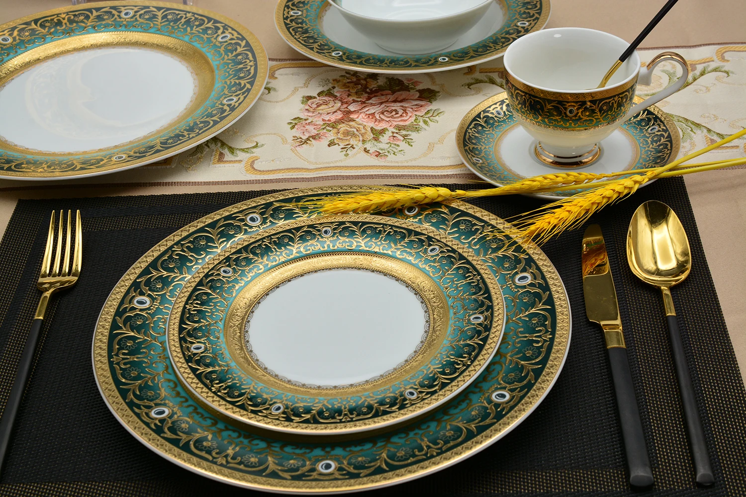 Green Porcelain Dinnerware Royal Dinner Set Fine China Dinnerware Sets