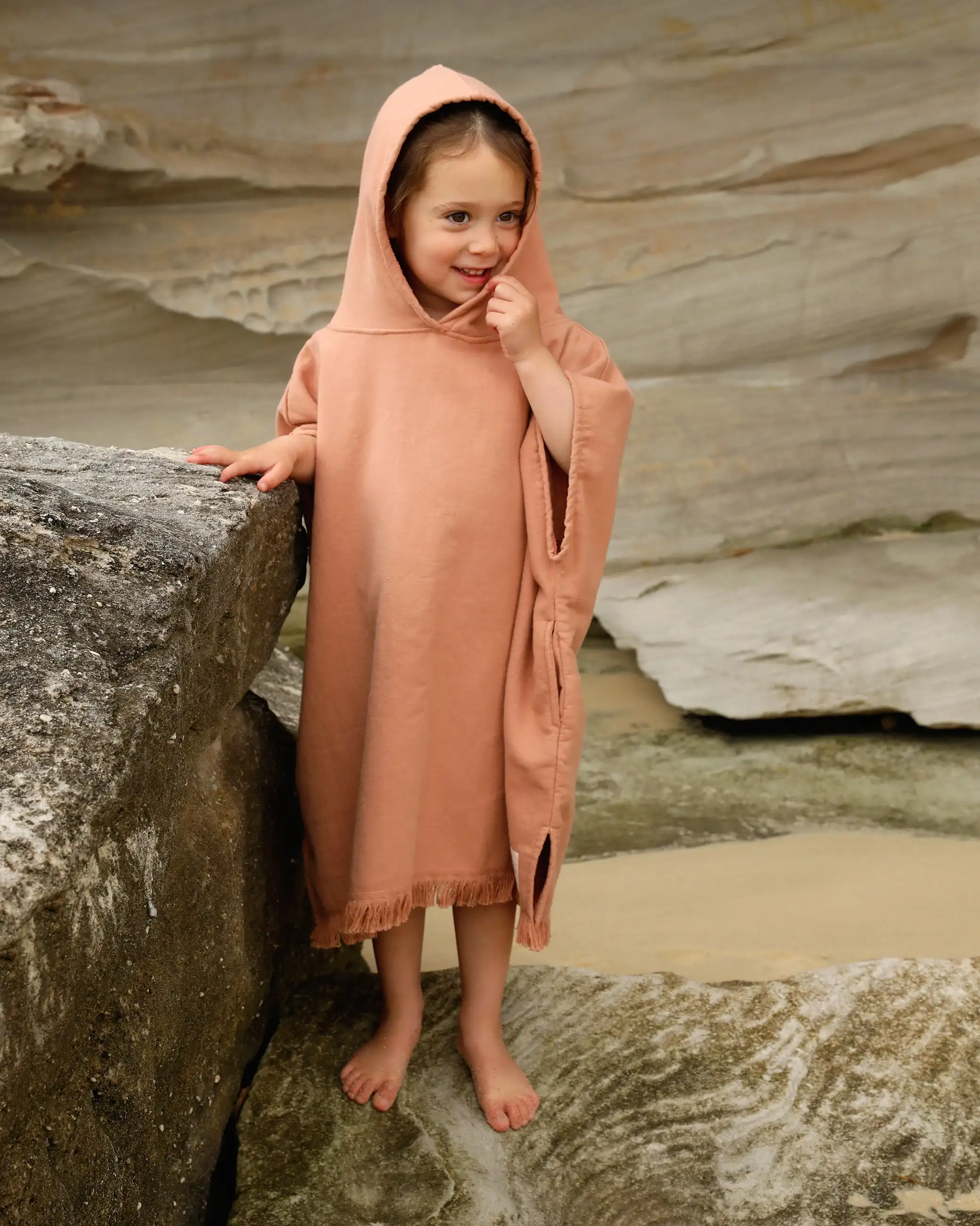 Hot Selling New Kids Poncho Towel Organic Cotton Poncho Surfing Kids Beach Towel Plain Hooded Poncho Towels For Kids supplier