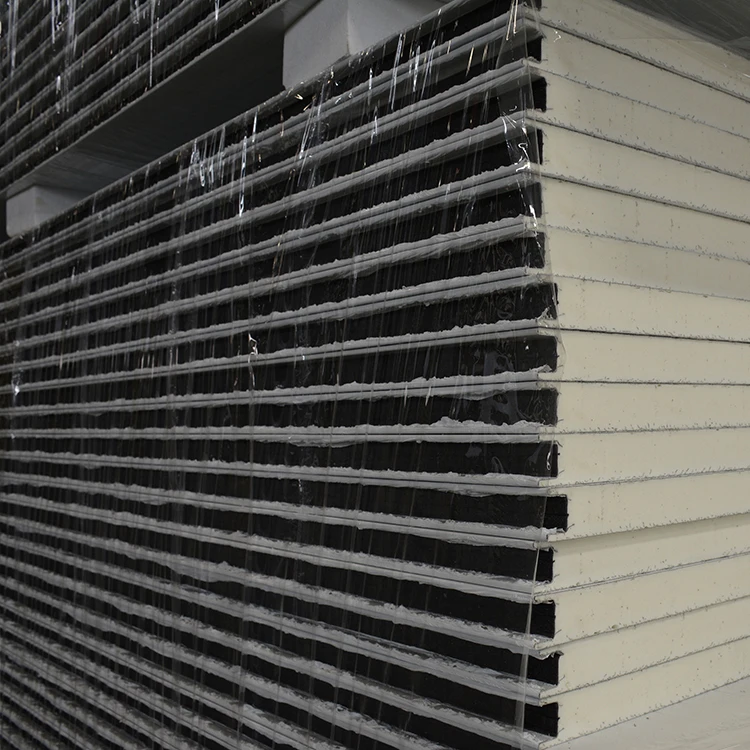 Refrigerator Room Panel Recylcy Fireproof Insulation Pu Poliuretan Cold for Meat Pur / Pir Isopanel