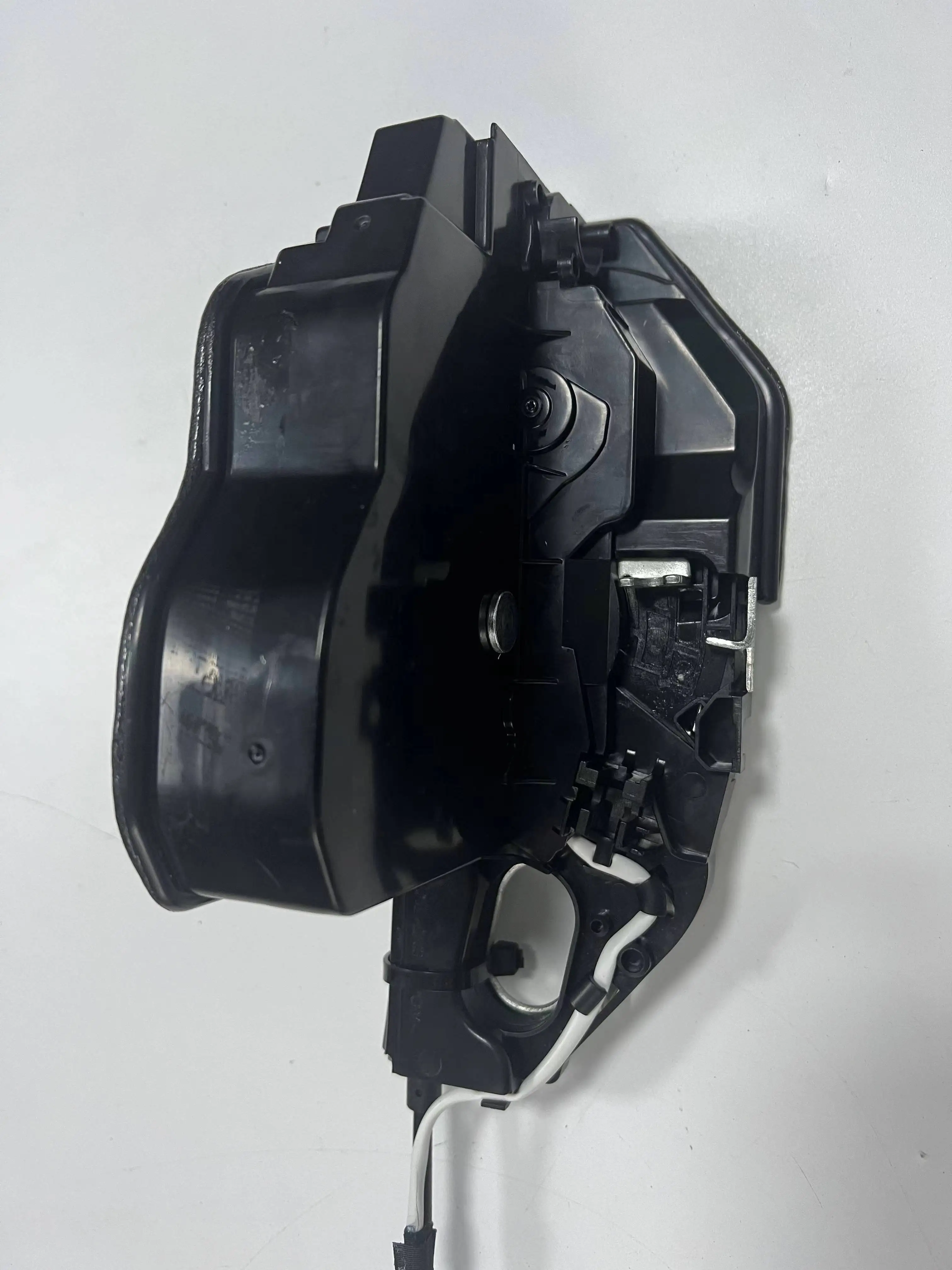 Door Lock Actuator Repair Kit – BMW E90 E91 E92 E93 – Central Right Door – 51217202146