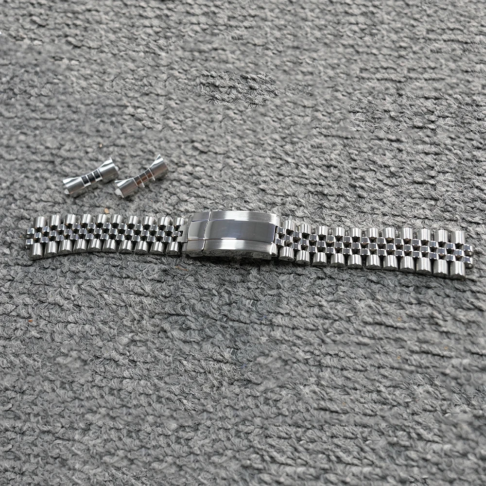 JUHONNZ Cinturino in Metallo,Cinturino con Chiusura Magnetico,Uomo Donna Universale Cinturini di Ricambio per Orologio Intelligente e Orologio Tradizionale 16mm/18mm/20mm/22mm Argento/Nero