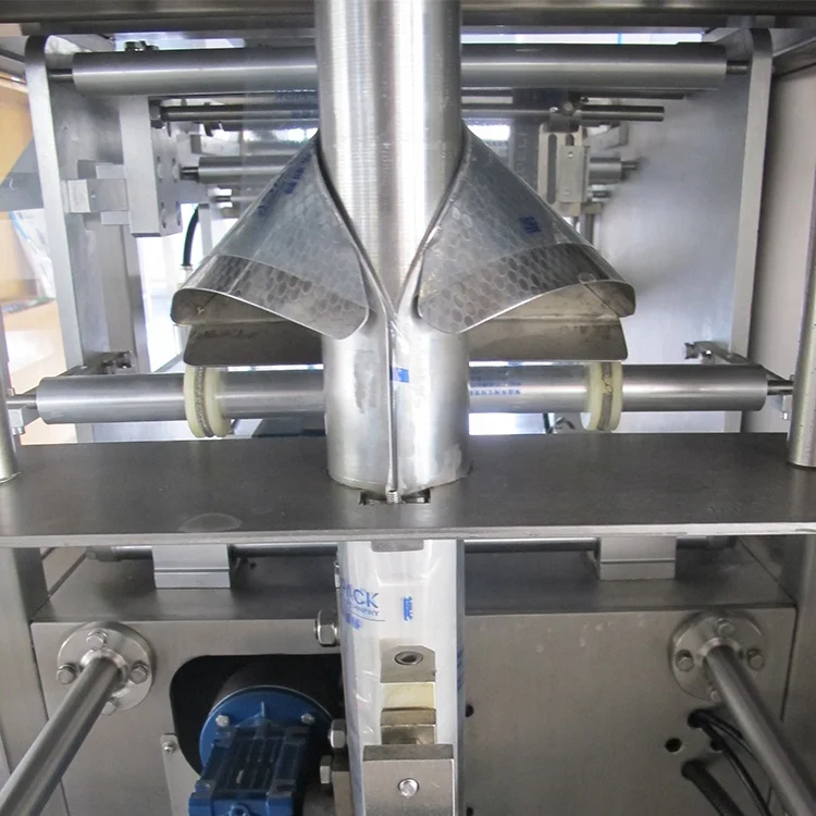 Automatic Vertical Small Bag Liquid Pouch Honey Stick Sachet Filling Packing Machine Milk Jam Soup Water Oil Packaging Machine