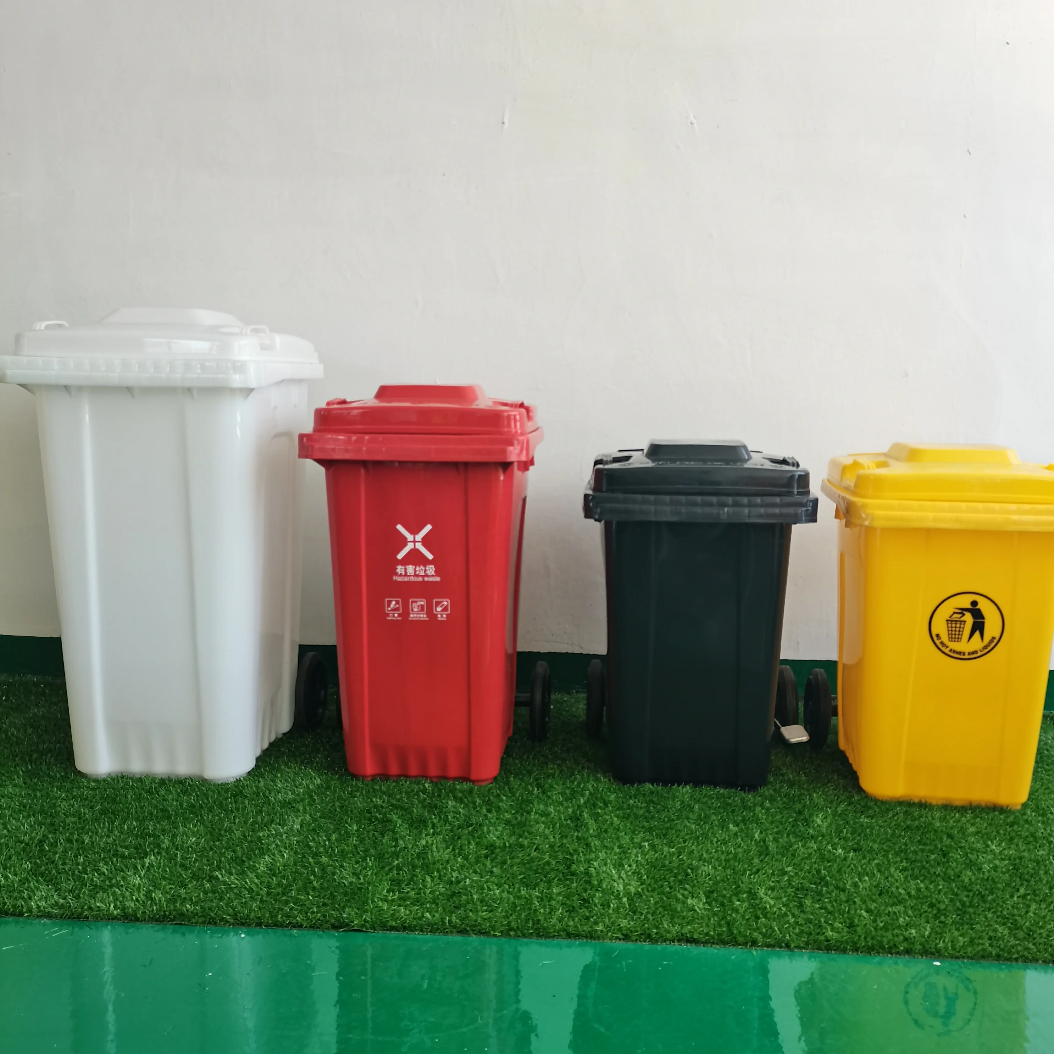 China Dustbin 80L Mobile Garbage Container Plastic Trash Can 80 Liter Waste Bin With Wheels