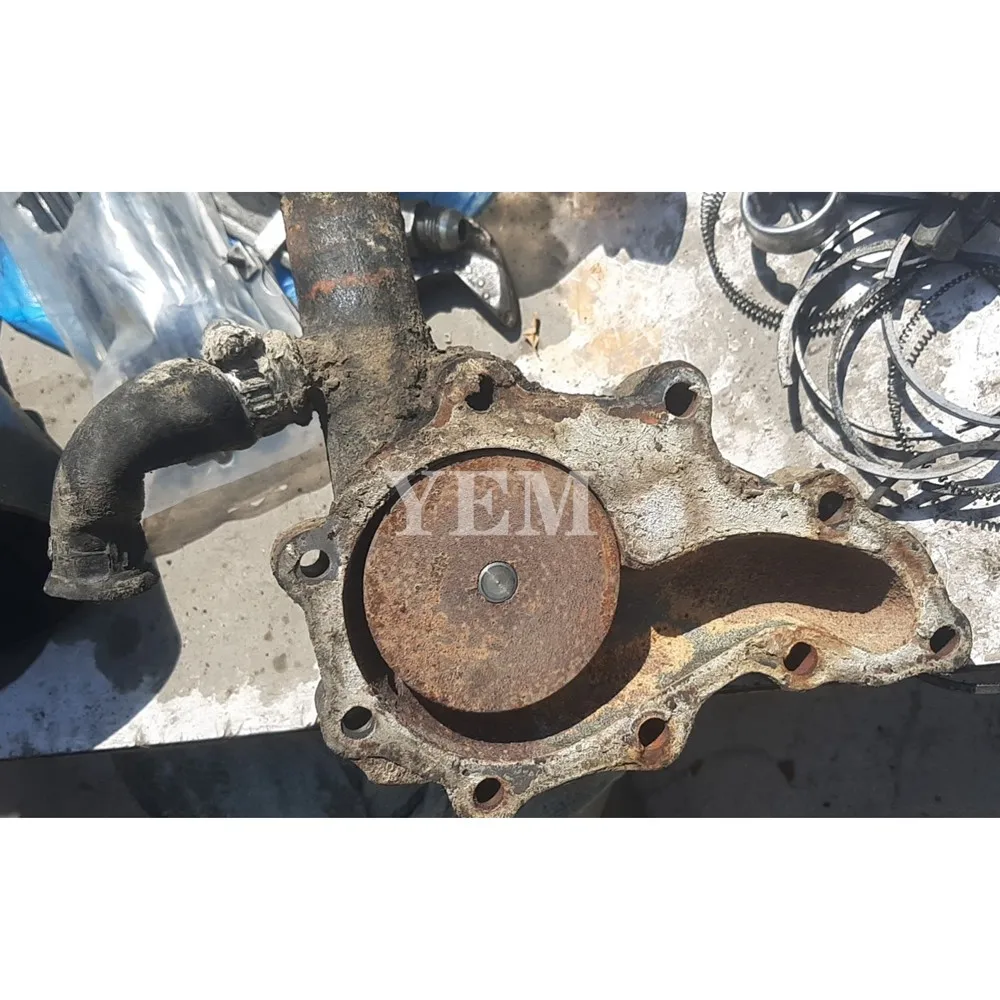 D24 Water Pump Fit for Doosan Engine. 2