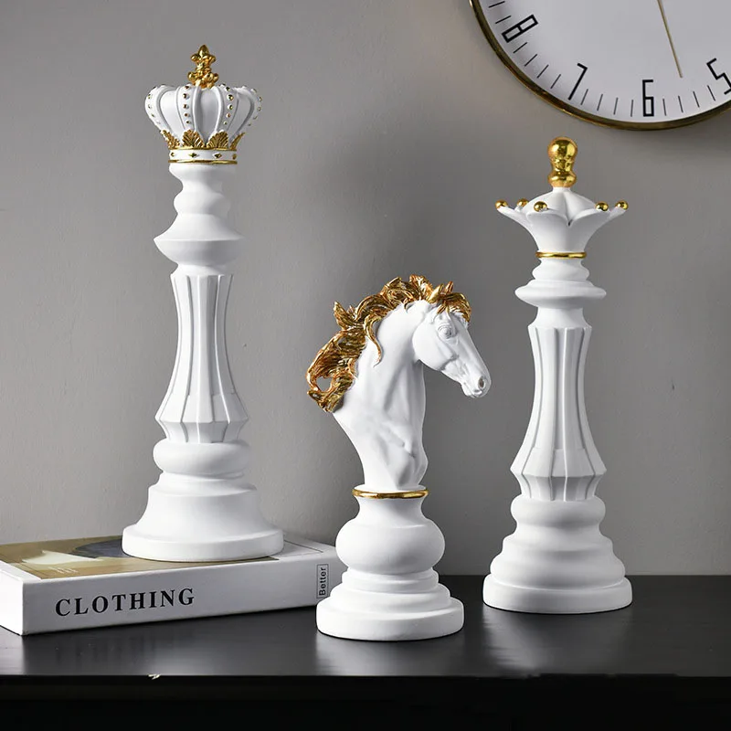 Resin Customized Queen King Crown Horse Head Roman Column Pillar Big Chess  Handmade Souvenir Sculpture Statuehot - China International Chess and Resin  International Chess price