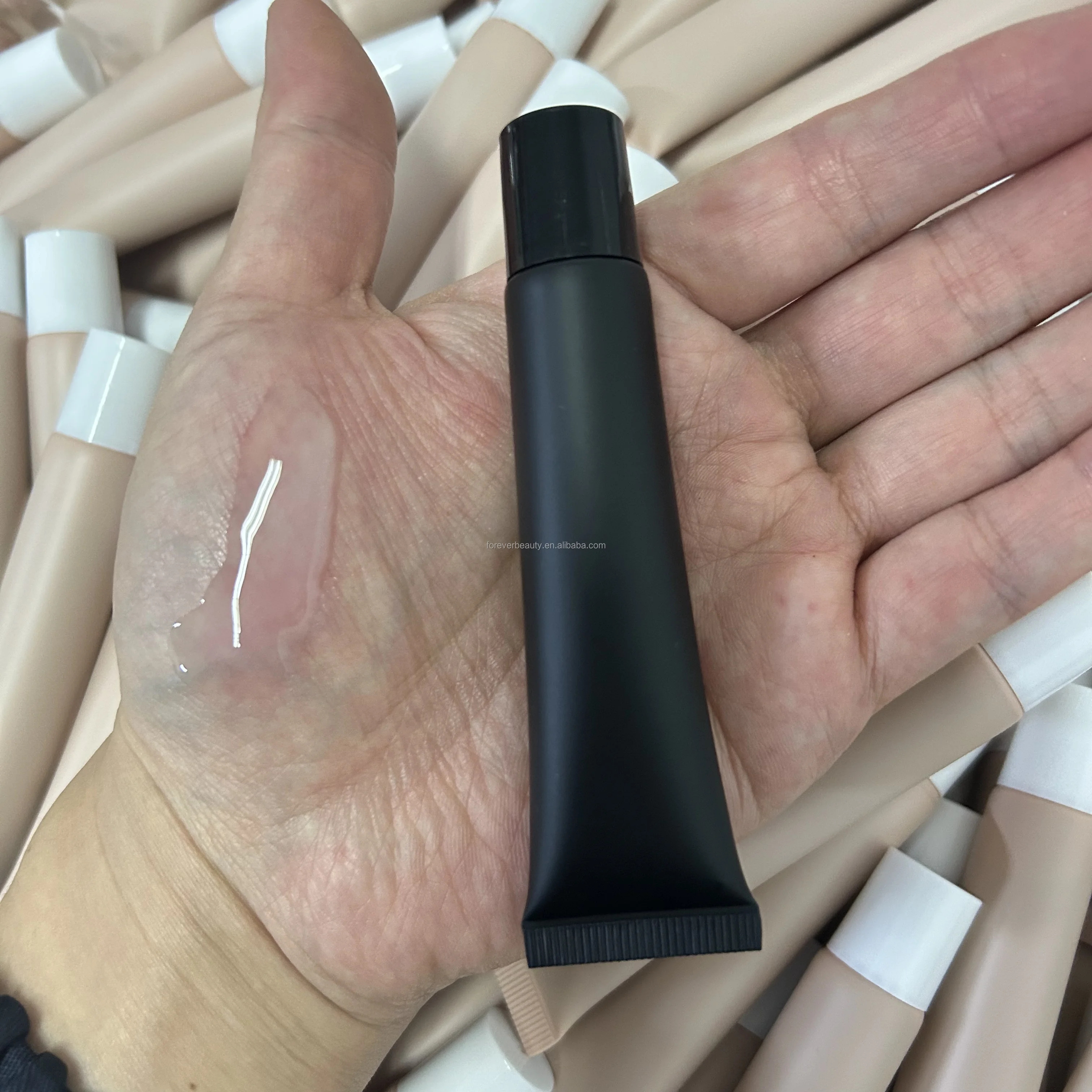乳木果润唇膏(乳木果润唇膏孕妇可以用吗女性)