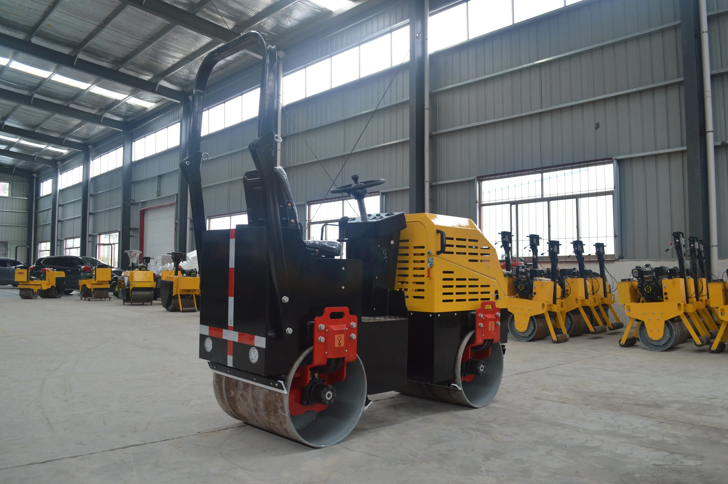 1ton road roller  (5).jpg