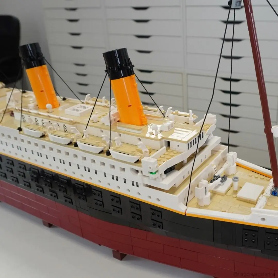 99023 9090+pcs/set Titanic Ship Compatible Creators Expert 10294 ...