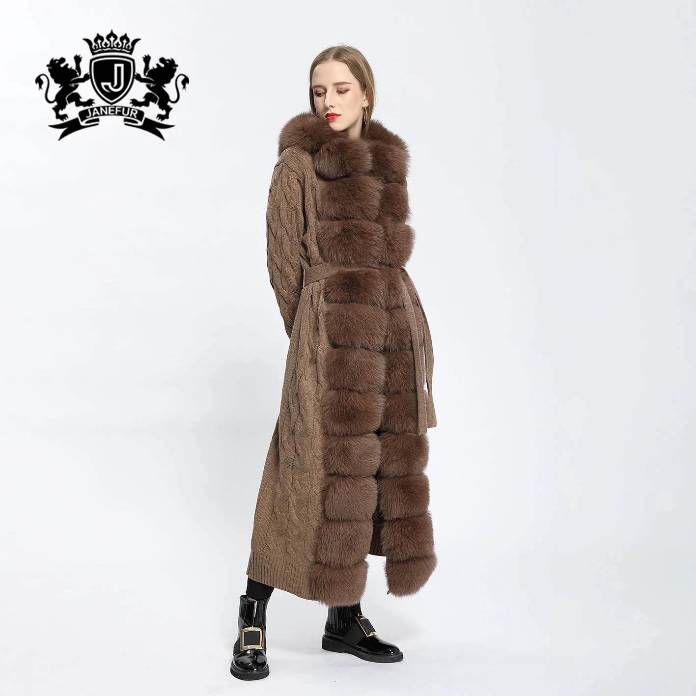 お買い得◇【FURRIER　Bennie】❣️ブラウンセーブルファーコート◇ FENDI 定価400万以上◇FENDI フェンディ セーブル 毛皮 ロングコート