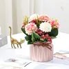 Fleurs roses et blanches+pot