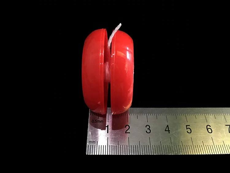 Классические пластиковые игрушки Йо-Йо среднего размера с улыбающимся лицом для детей 45 мм в капсулах