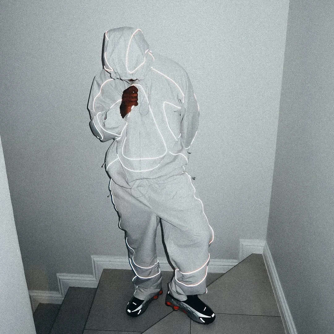 Streetwear Custom Men's Outdoor Waterproof Sports Polyester Nylon Reflective Windbreaker Track Jacket and Pants Set Tracksuit manufacture