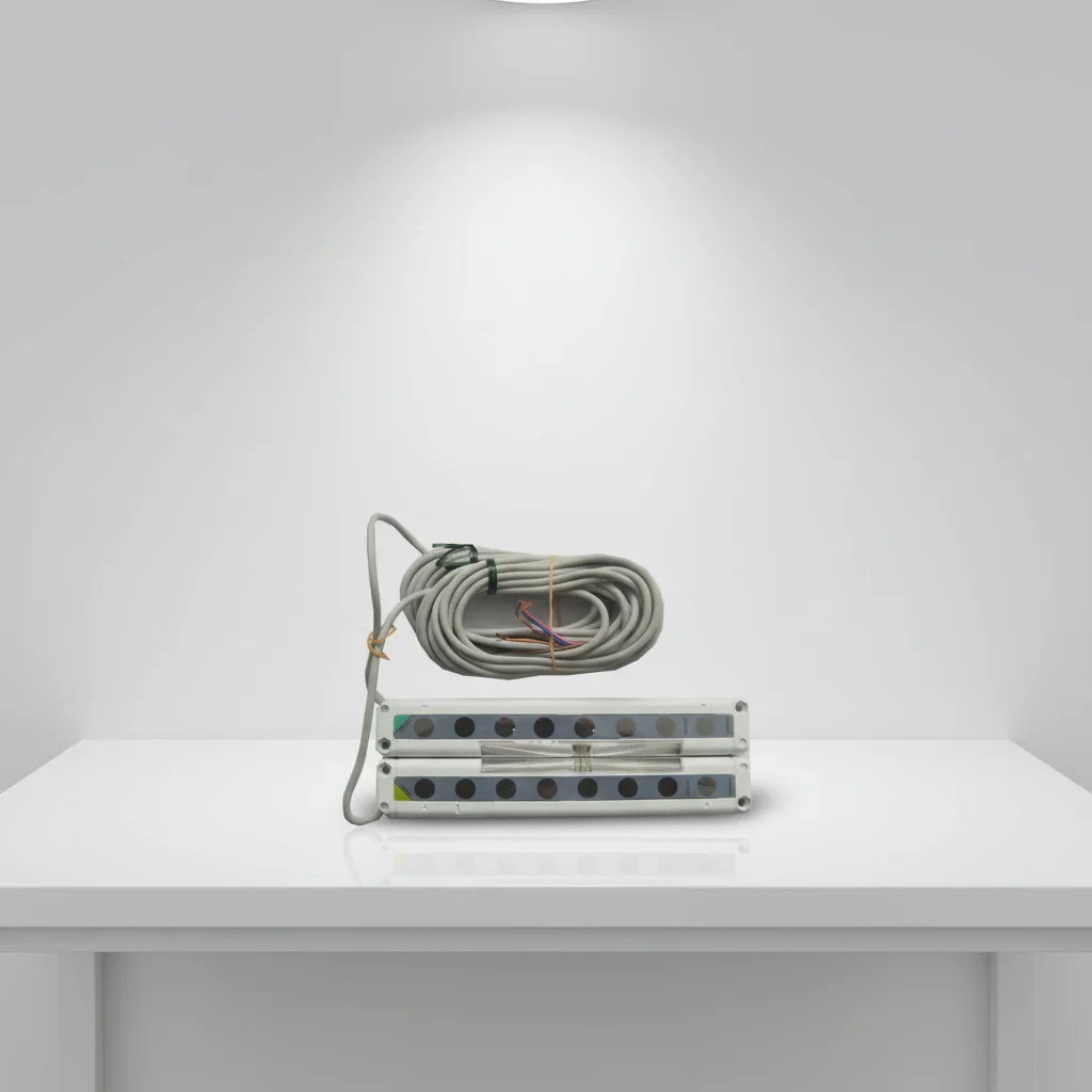 New Original Omron NA2 series safety light curtain. 20mm beam pitch, compact slim design, PNP output, high interference resistance, protection against false detection. Used for hand and body safety protection in automated machinery, ensuring safe operatio