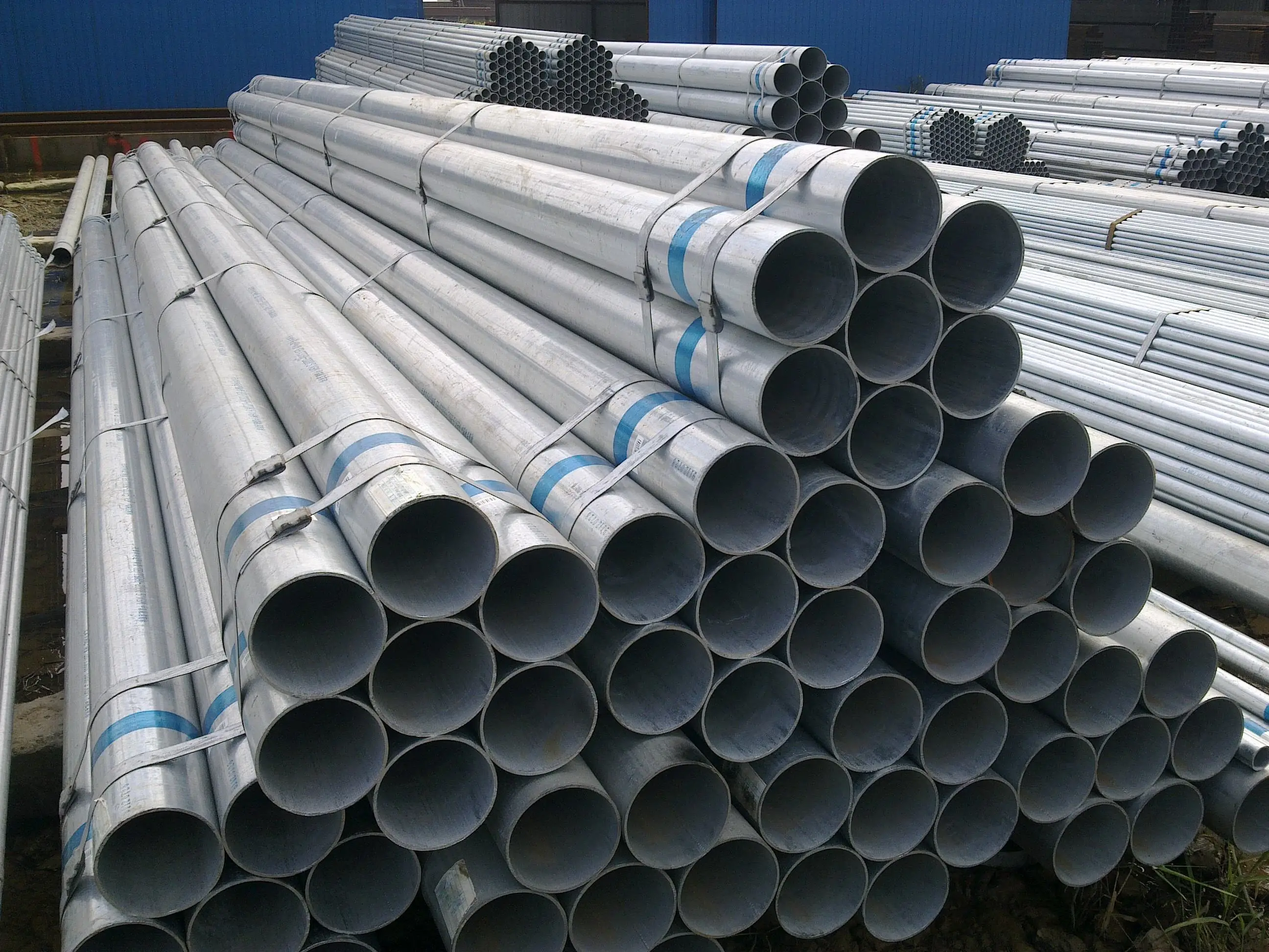 Factory Wholesale Construction GI Pipe Pre-Galvanized Steel Pipe