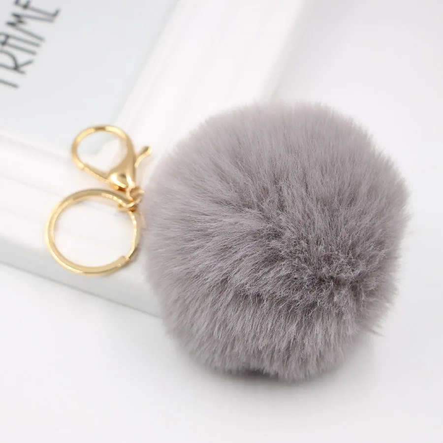 DIY Gifts: How To Make A Faux Fur Pom Pom Keychain