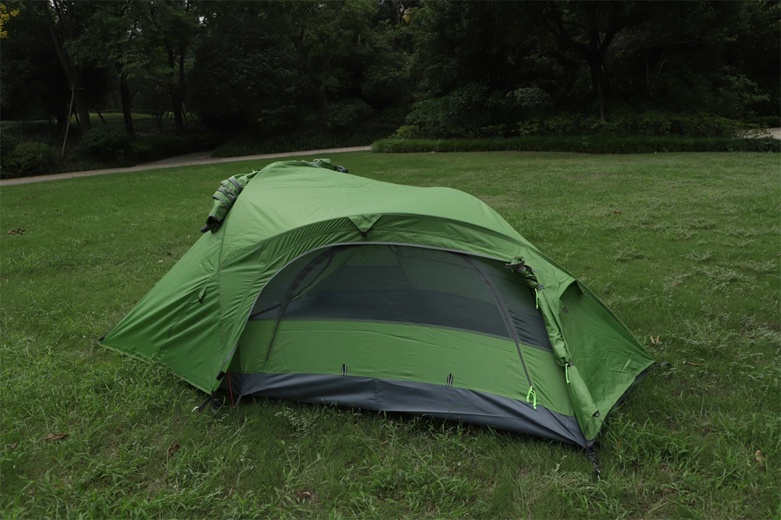 Outdoor Double Layer Dome Waterproof Cheap 1 Man Ultralight Tent Outdoor Camping 1 Person