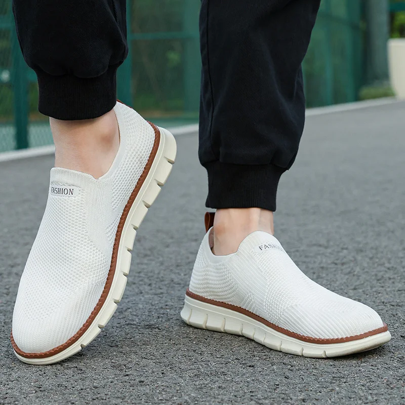 Large Size Outdoor Casual Sneakers Men's Lightweight Soft Walking