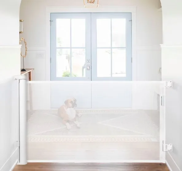 New Design Retractable Gate Baby Safety Extendable Gate Stairs Safety Door Fence