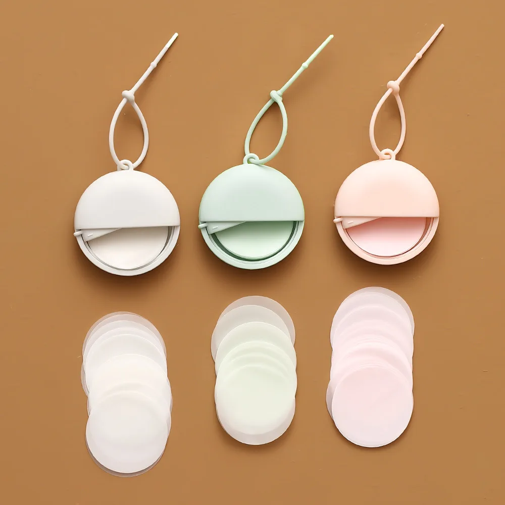 Round Shape 50pcs/case Portable Disposable Outing Paper Soap Sheets Flakes Box Soluble in Water for Outdoor with Lanyard