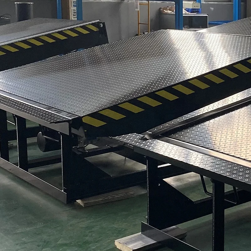 10 Ton Hydraulic Mechanical Dock Leveler With Reliable Motor Stationary