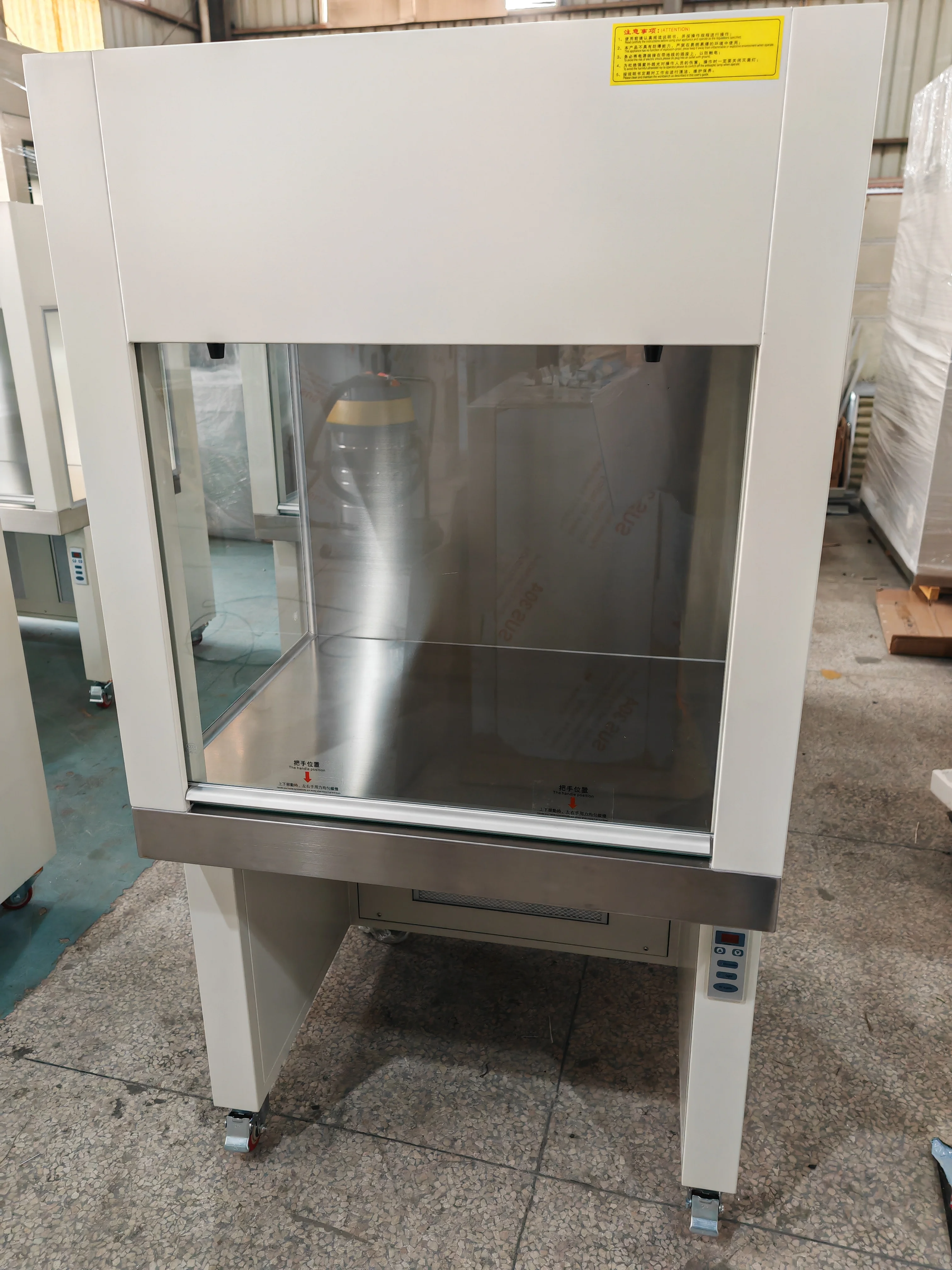 Ламинарная скамья для посадки грибов класса 5