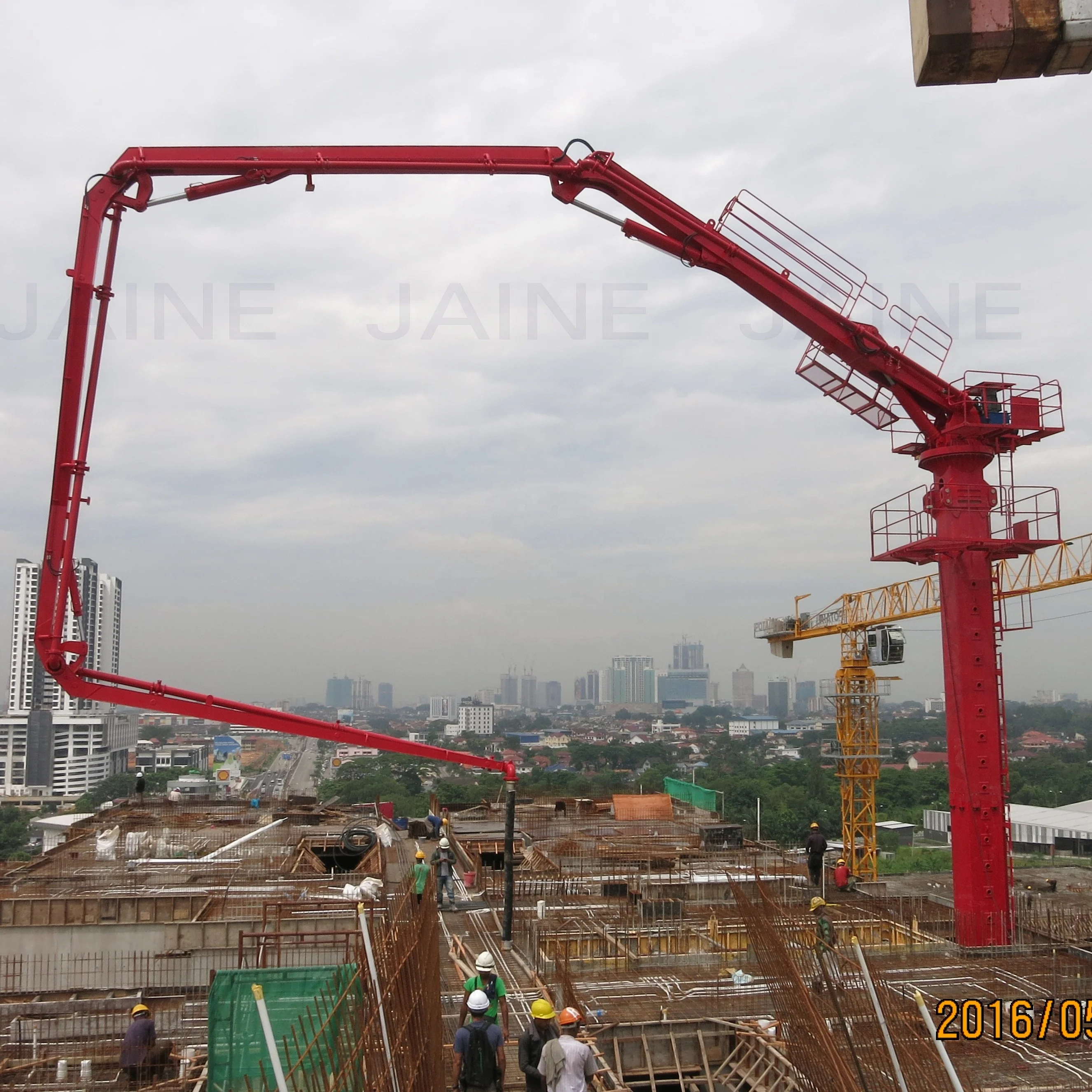 HGY33 Elevator Climbing Concrete Placing Boom with Compact Structure Concrete Pump