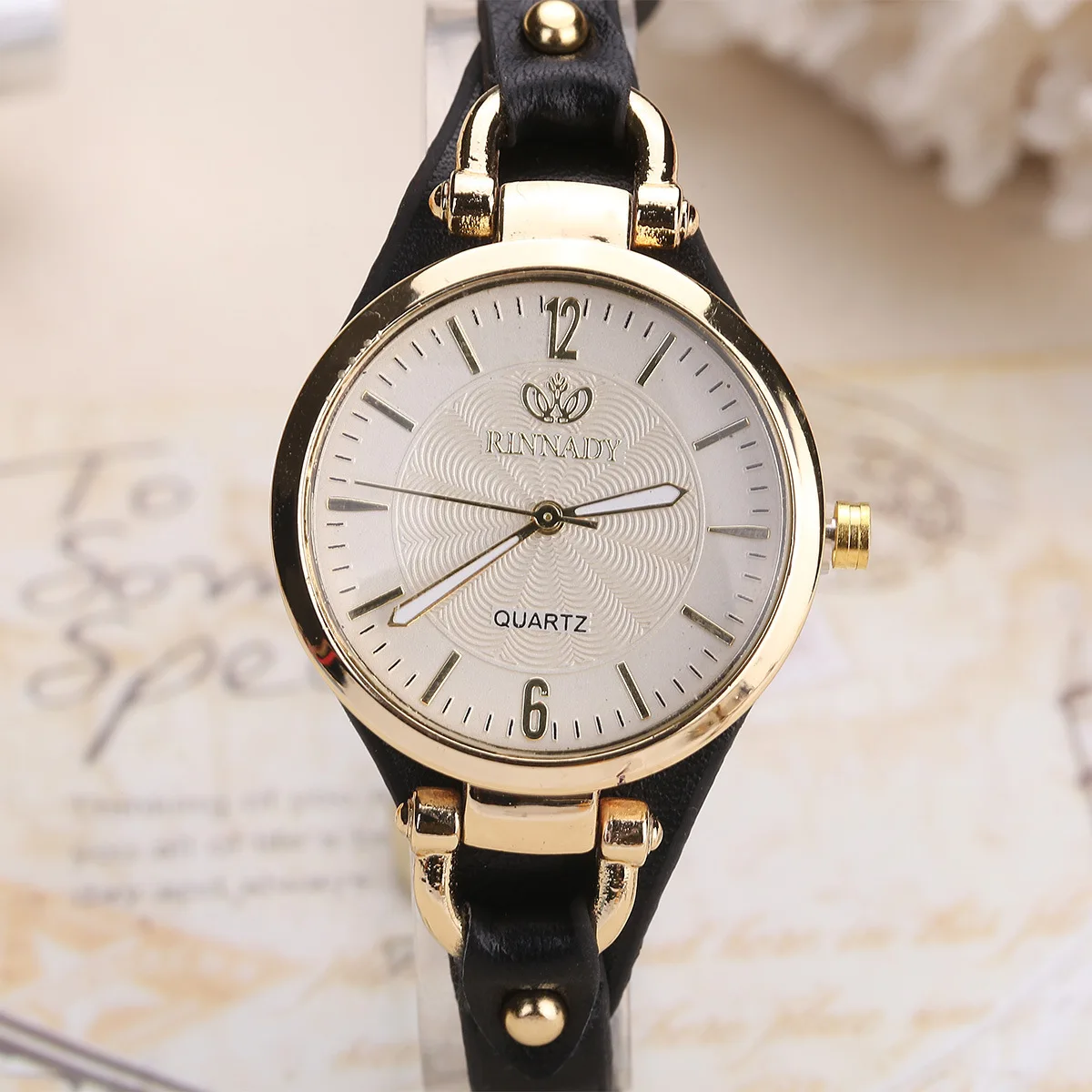 Findtime Orologio Da Donna Ultra Sottile – Cinturino Morbido – Impermeabile – Quadrante Con Numeri Chiari – Colore Rosa/Beige (a Seconda Variante)