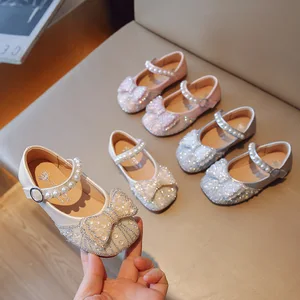 Wholesale New Styles Bow Design Rhinestones Pearls Beaded Princess Shoes for Girls Spring and Autumn