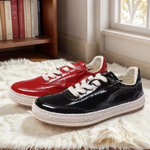 Women's Comfortable and Easy-to-Wear Casual Sneakers Fashionable Flat Sport Running Shoes for Summer and Autumn OEM