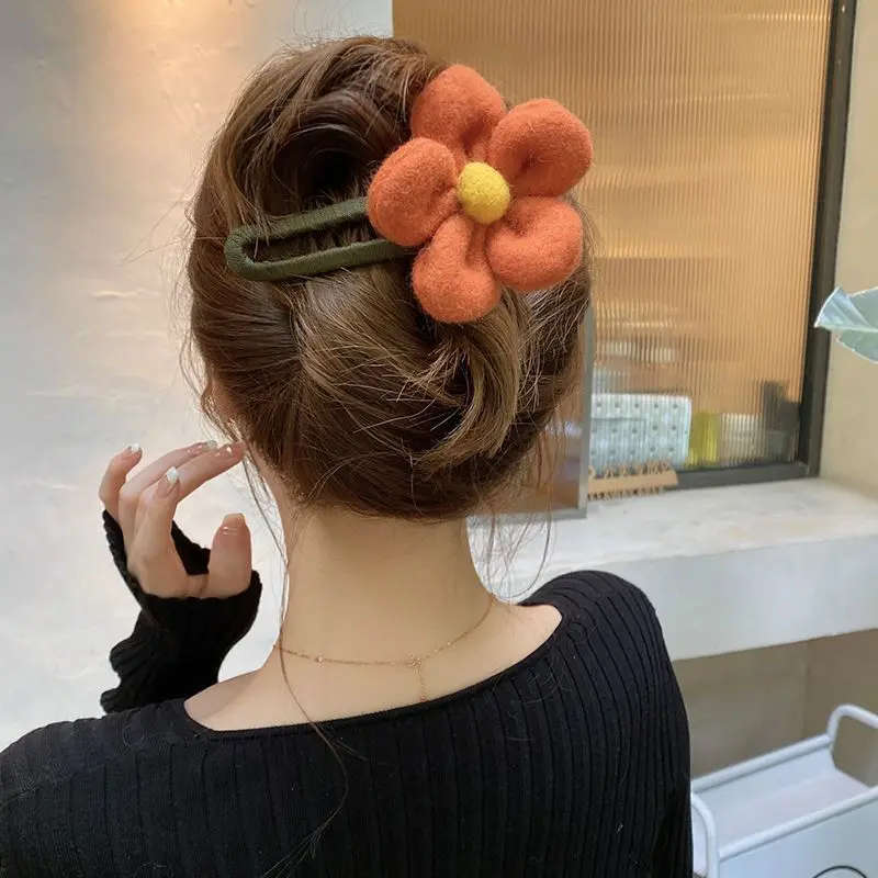 Big Flower Hair Clip For Women Elegant Fancy Hair Clips Thick Long  Decorative Hair Accessories - Buy Big Flower Hair Clip,Hair Clip For Women,Fancy  Hair Clips Product on 