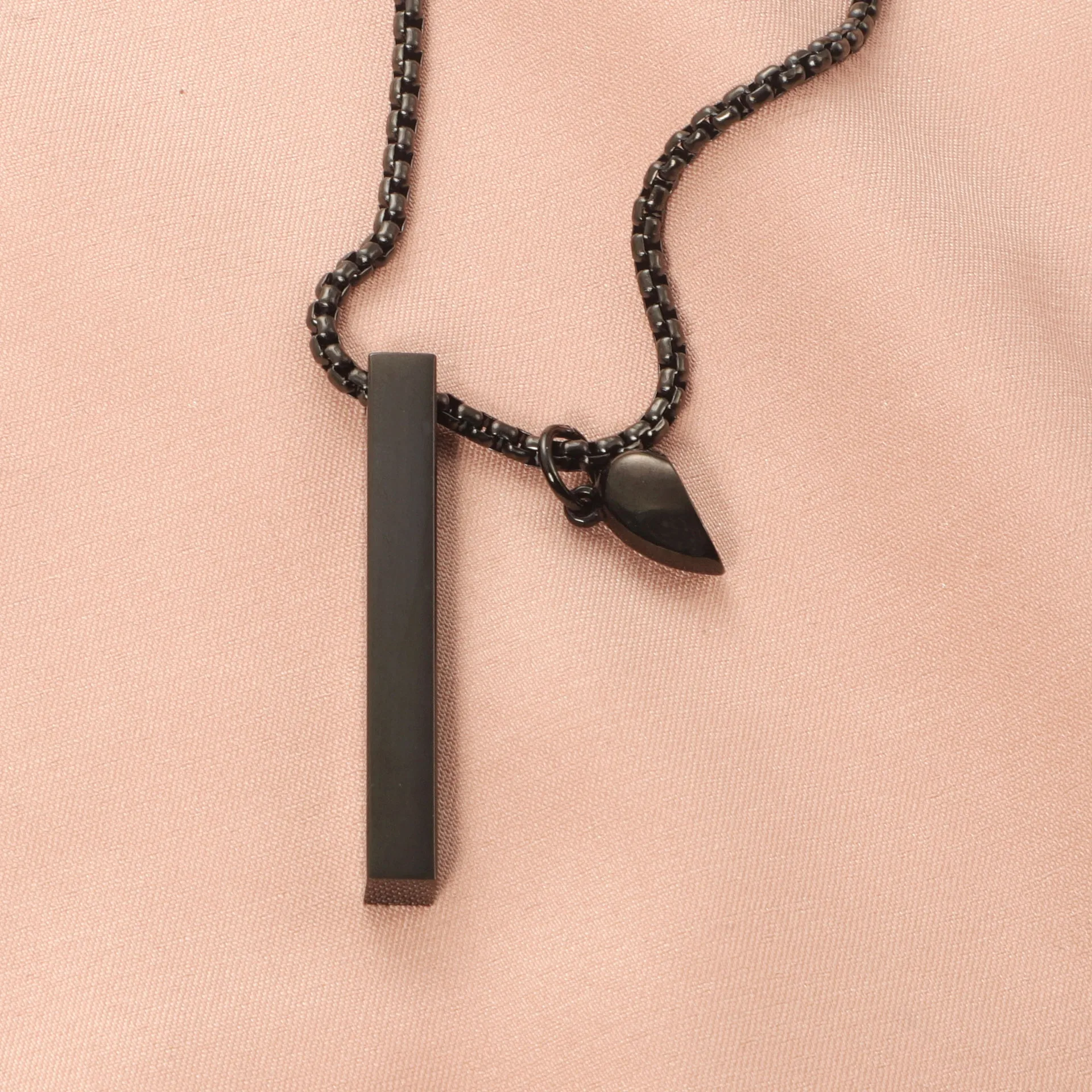 Bar Magnetic Split Heart Necklace