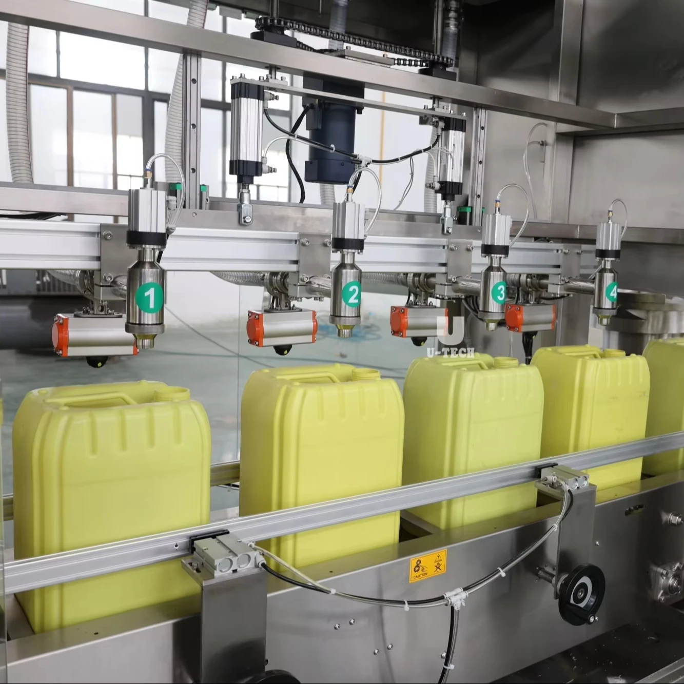Asigurarea viabilității pe termen lung a fabricii dvs. cu o mașină automată flexibilă de umplere a sticlelor