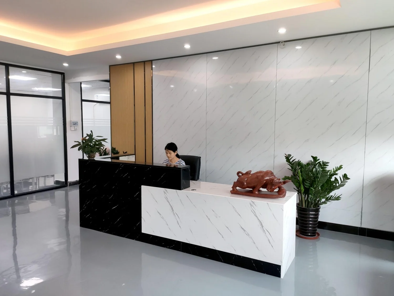Quanzhou Ruizhi Communication Equipment Co., Ltd. 1
