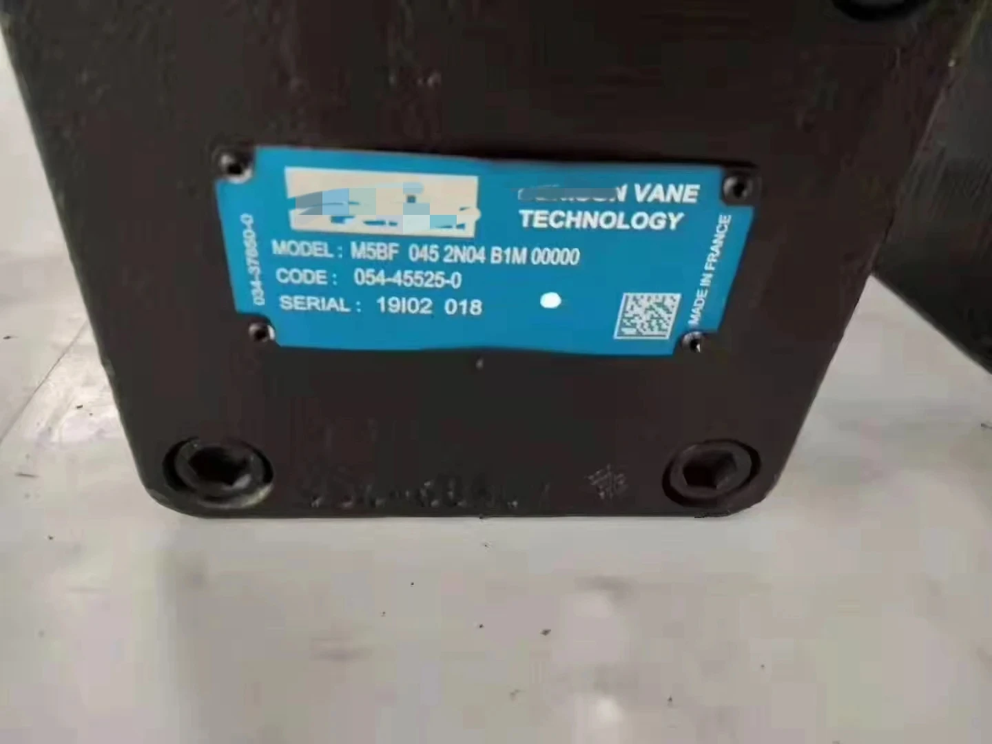 ぶんぶん Fan Motor 4634947 for ZX870 ZX850 - High Pressure Hydraulic Motor