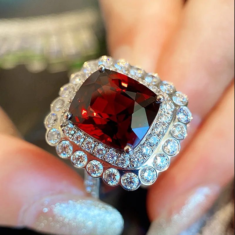 CAOSHI Red Garnet Color Big Crystal Imitated Rhodium Plated Rings Women 3A  Cubic Zirconia Gemstone Cocktail Vintage Rings