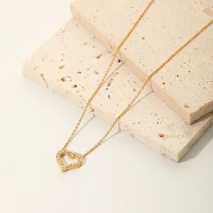 MW Fashion Designer Choker Necklace for Women: 18K Gold-Plated Stainless Steel with Hollow Cubic Zircon Heart