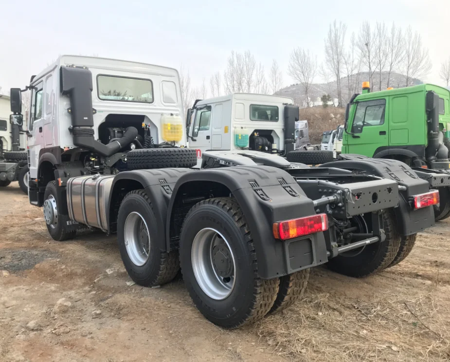 Sinotruk howo diesel engine 6x4 tractor truck head trucks for sale