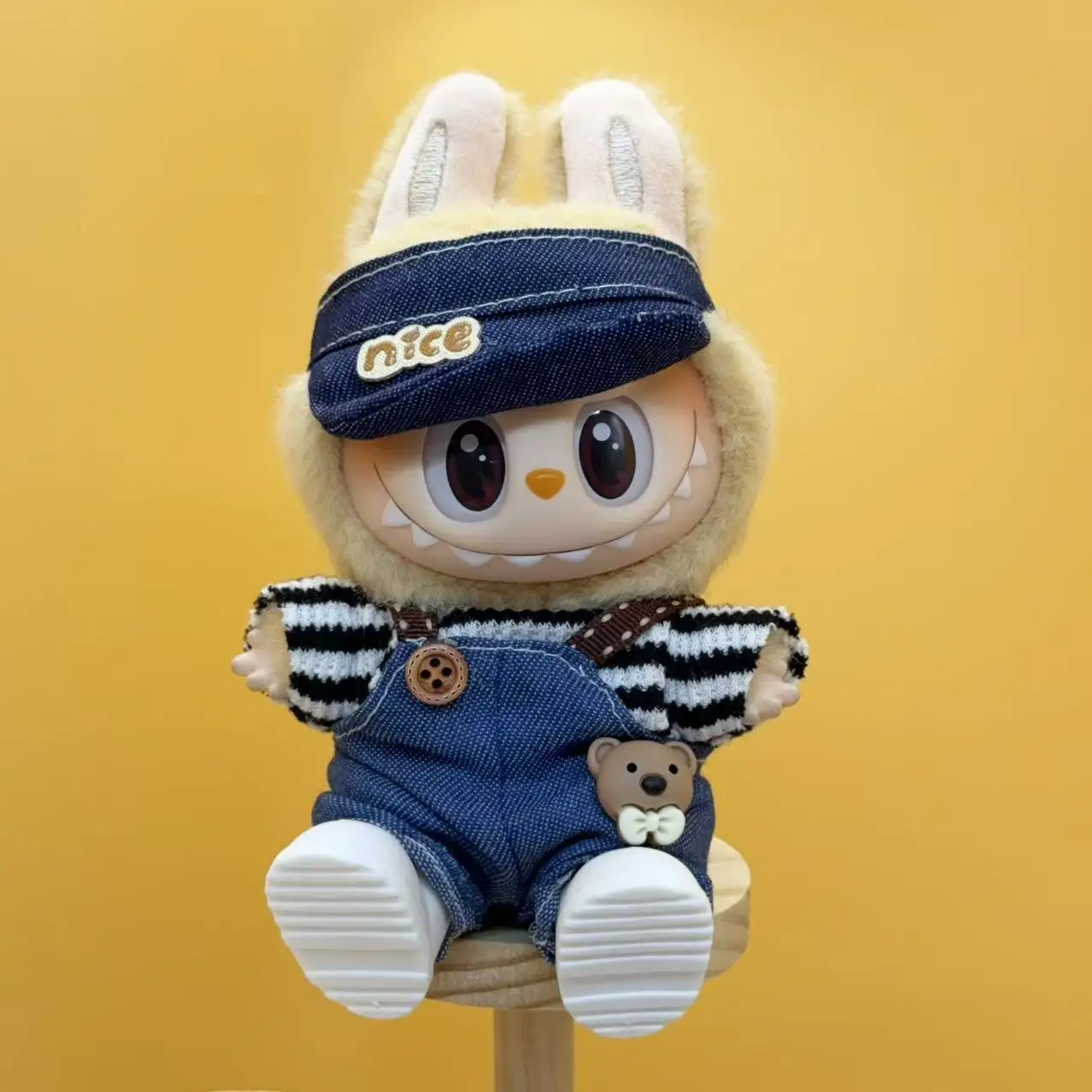 Labubu First Second Generation Sitting Party Doll Clothes Soft Toy Plastic Porcelain Plush Material for Decoration Elegant Style