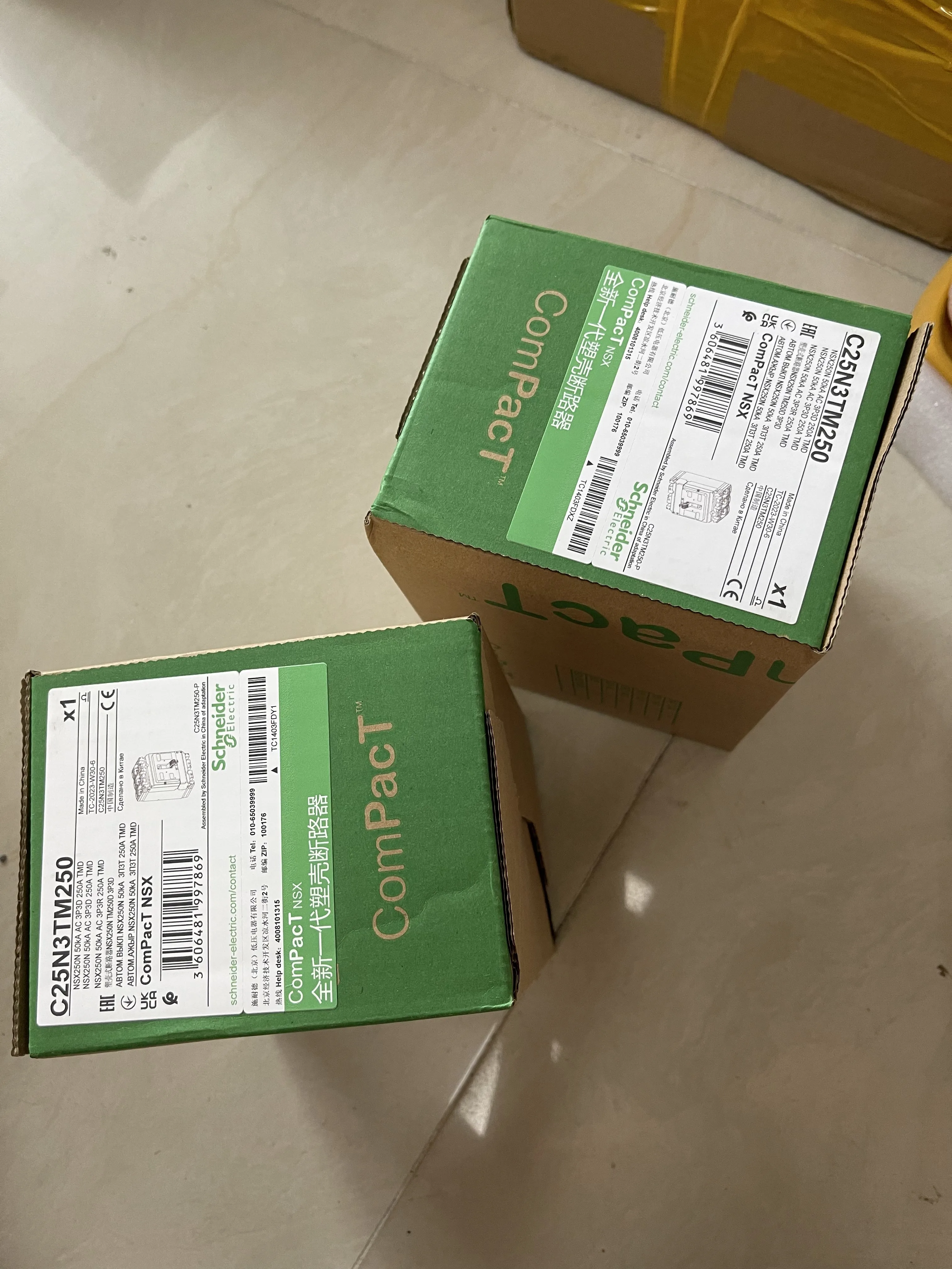 Schneider Molded Case Circuit Breaker C25N3TM250 Schneider Molded Case Circuit Breaker C25N3TM250