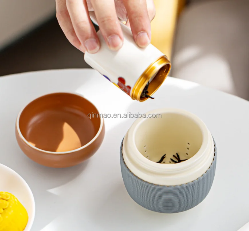 Cute Pine Cone Travel Ceramic Tea Set Portable Kungfu Tea Set for Travel Office Home
