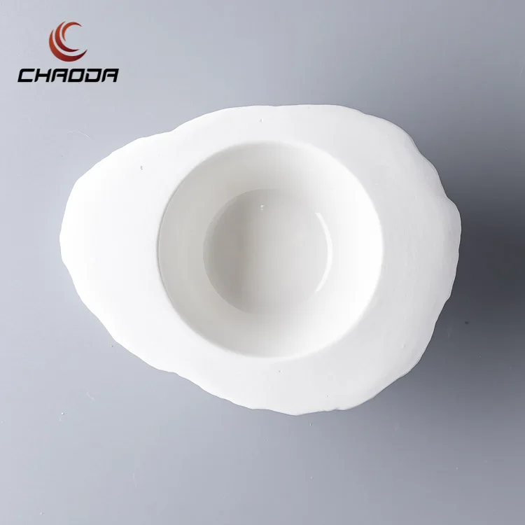 European Style Ceramic Soup Bowl with Irregular Surface Porcelain Snack Bowls for Star Rated Restaurant