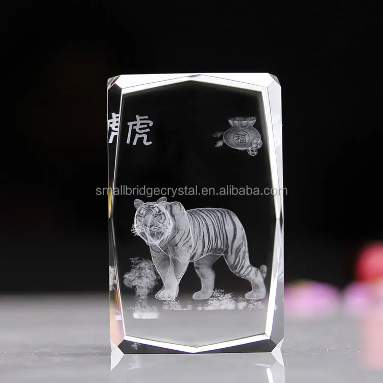 New Design Chinese 3D Tiger Gift Decor Souvenir Carved Engraving Technique Laser Etched Crystal Cube K9 Glass with UV Printing manufacture