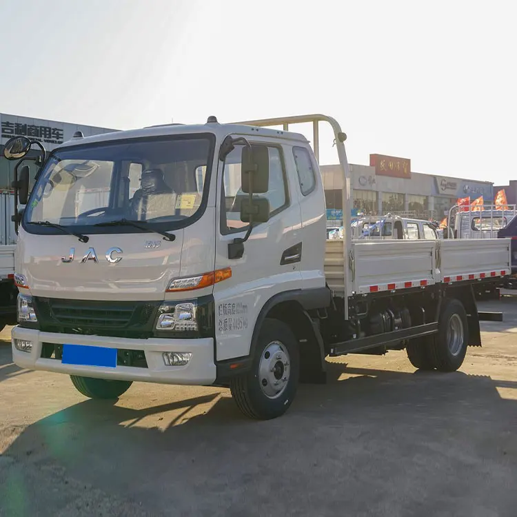 Factory Direct Cheap Price New Diesel China jac 4x2 Light Cargo Truck supplier