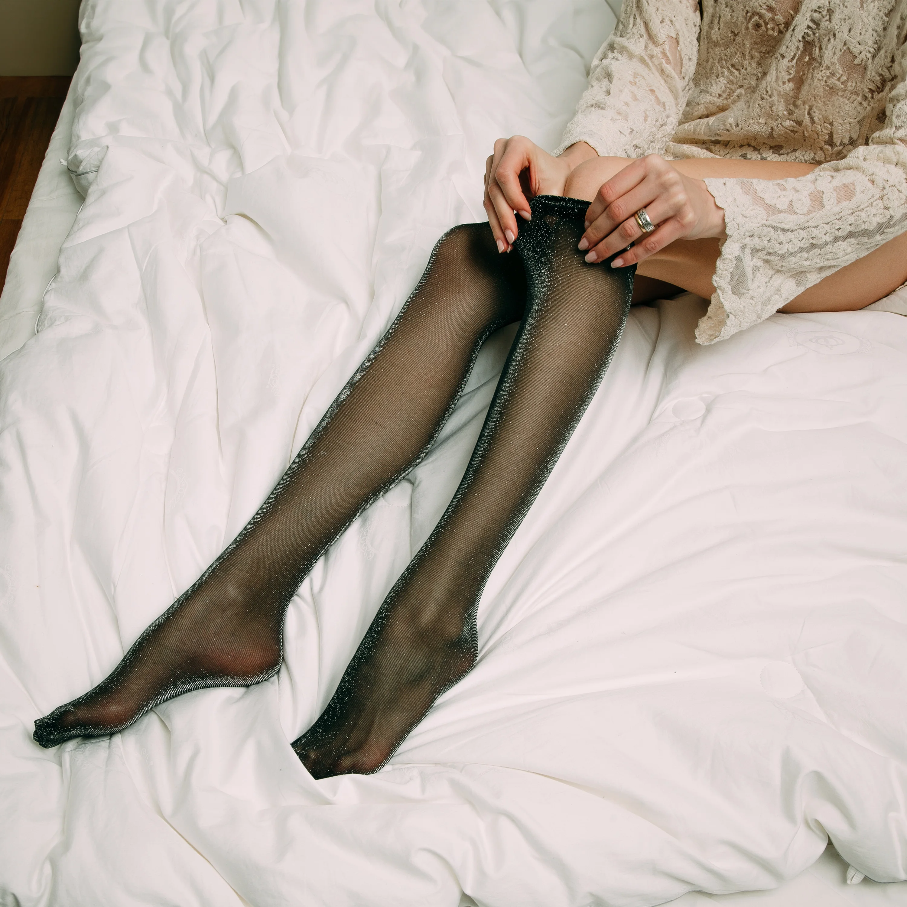 Бесплатный образец спандекс/нейлоновые фото мужские чулки на высоких каблуках