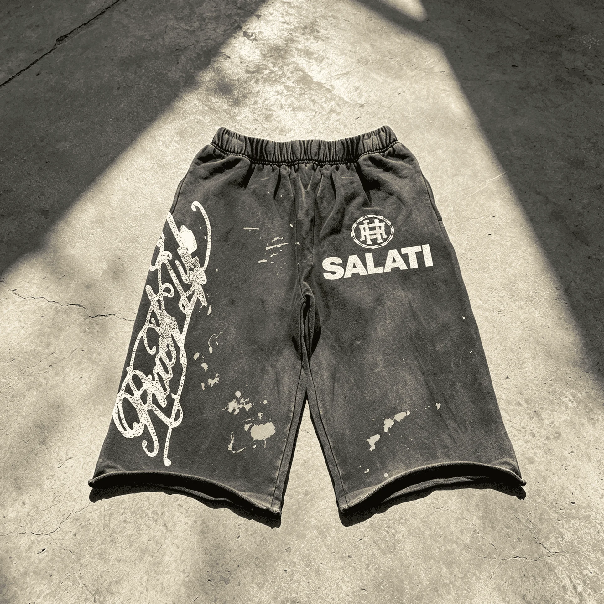 Custom Vintage Wash Graffiti Print Sweat Shorts Heavyweight French Terry Elastic Waist Streetwear Casual Basketball Shorts gallery 4