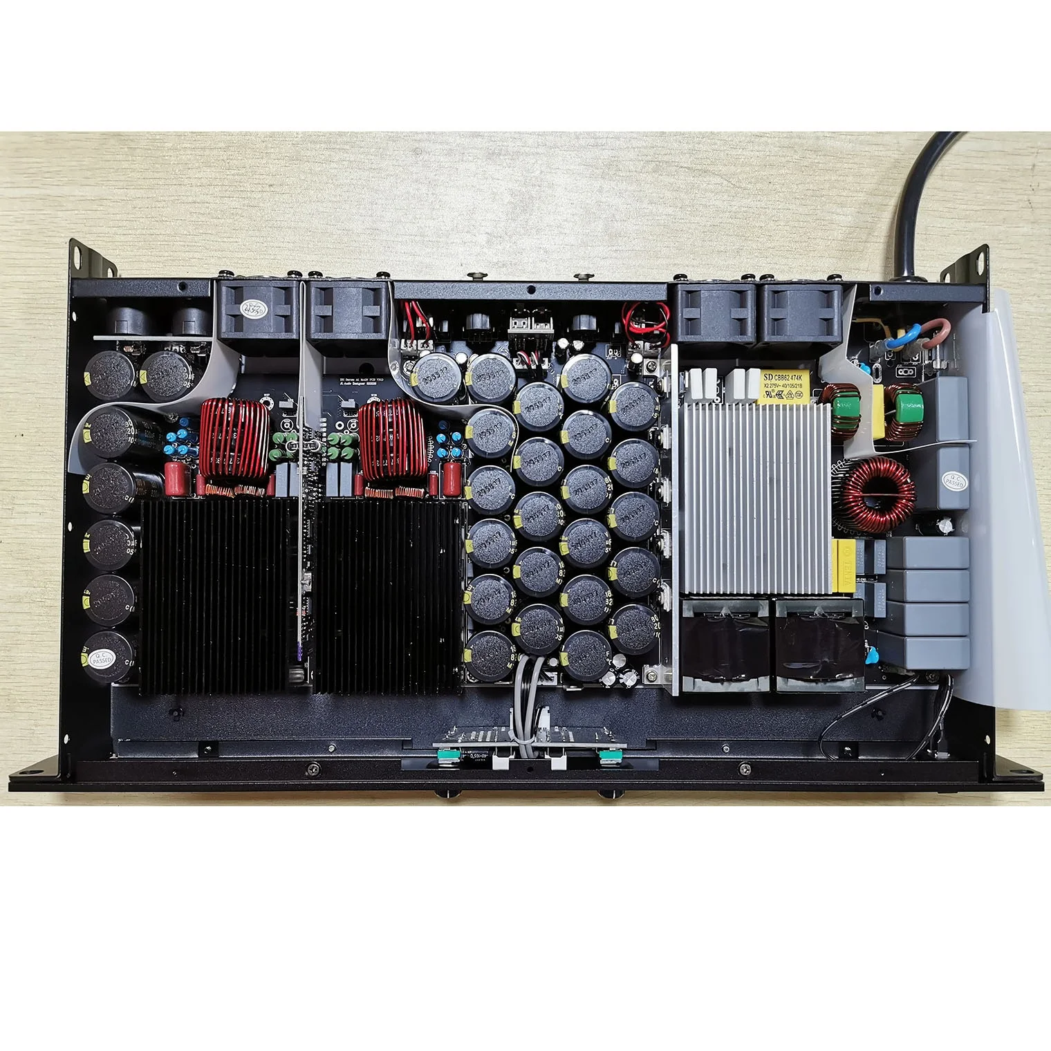 D1502 Pro Audio Class d Digital 1u Dsp 2 Channel 3000 Watt Amplifier High Power