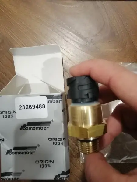 70351745 23269488 70351731 Truck Heavy Duty Sensor Truck Pressure  