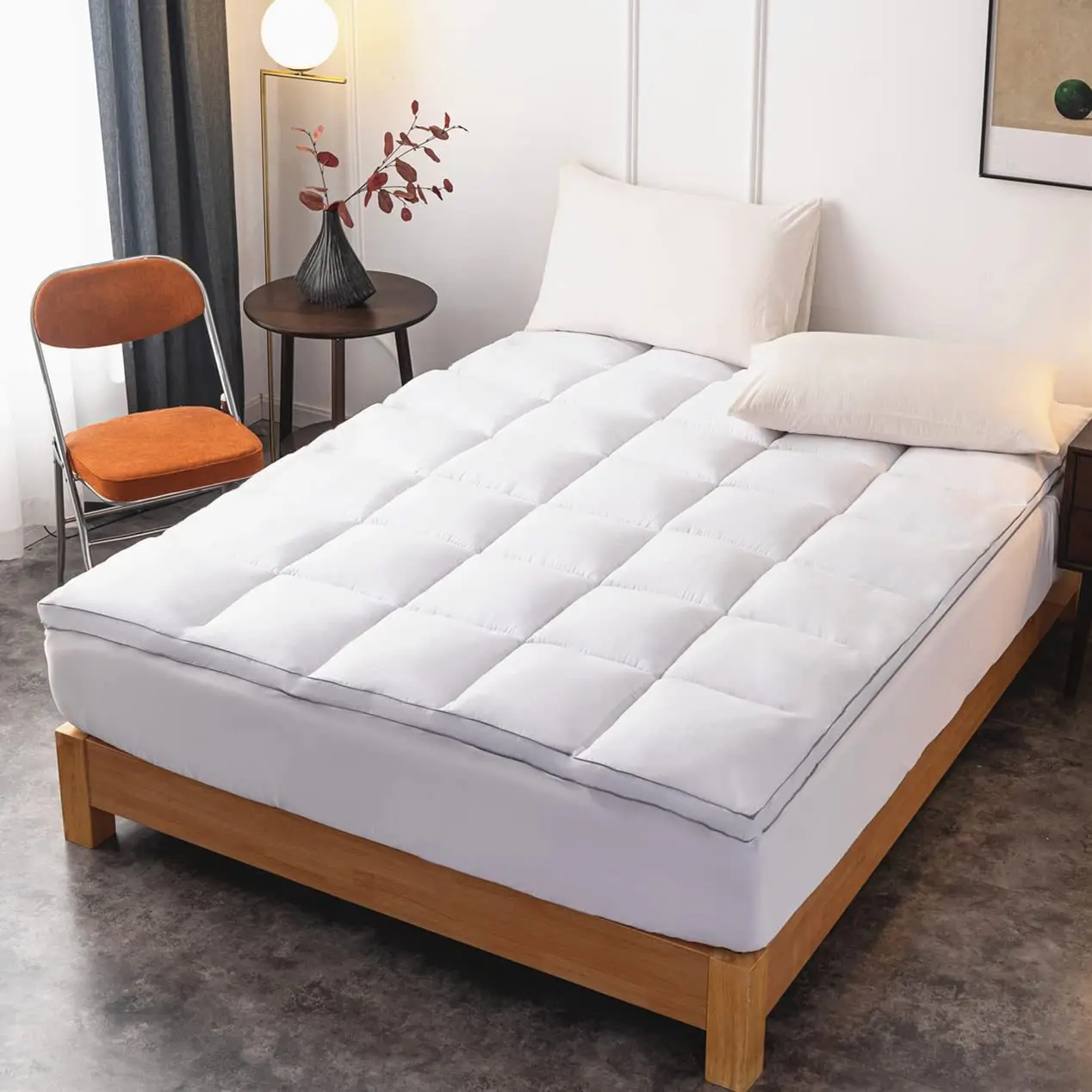 White Fluffy Queen Size Soft Thick Winter 100 Cotton Fabric Duck Goose Down Feather Filling Mattress Topper with Deep Pocket